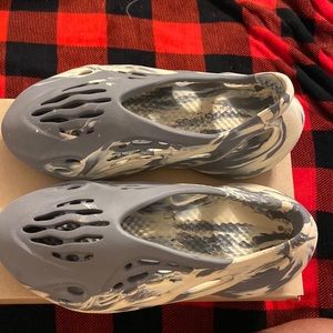 COPY - Yeezy Foam Runners